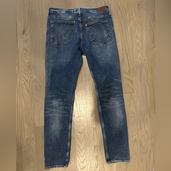 Zara boyfriend low waist tapered leg ripped jeans - Picture 2 of 3